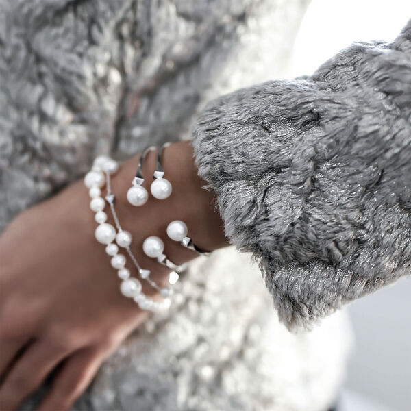 Freshwater Pearl and Stud Silver Bracelet