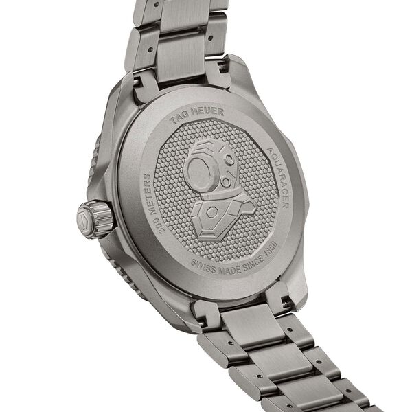 Aquaracer Professional 300 43 mm automatique en titane
