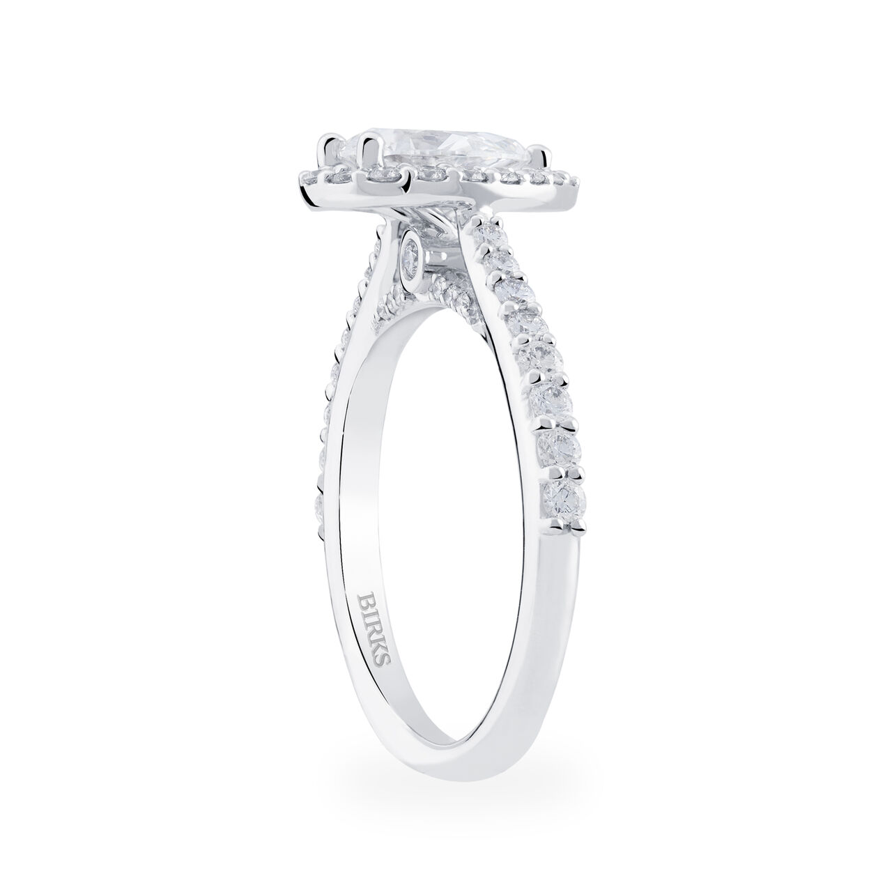 Bague de fiançailles à diamant ovale avec simple halo et anneau orné de diamants image number 3