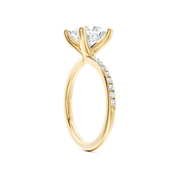 Bague de fian&ccedil;ailles en or jaune avec diamant solitaire taille princesse