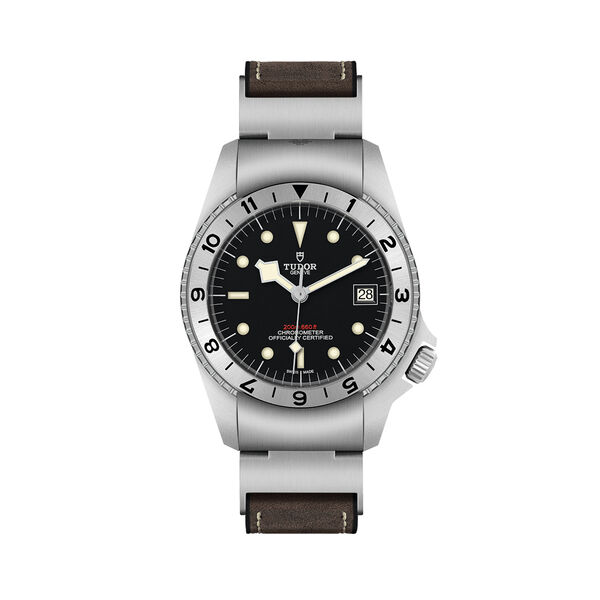 Black Bay P01 42 mm automatique en acier inoxydable