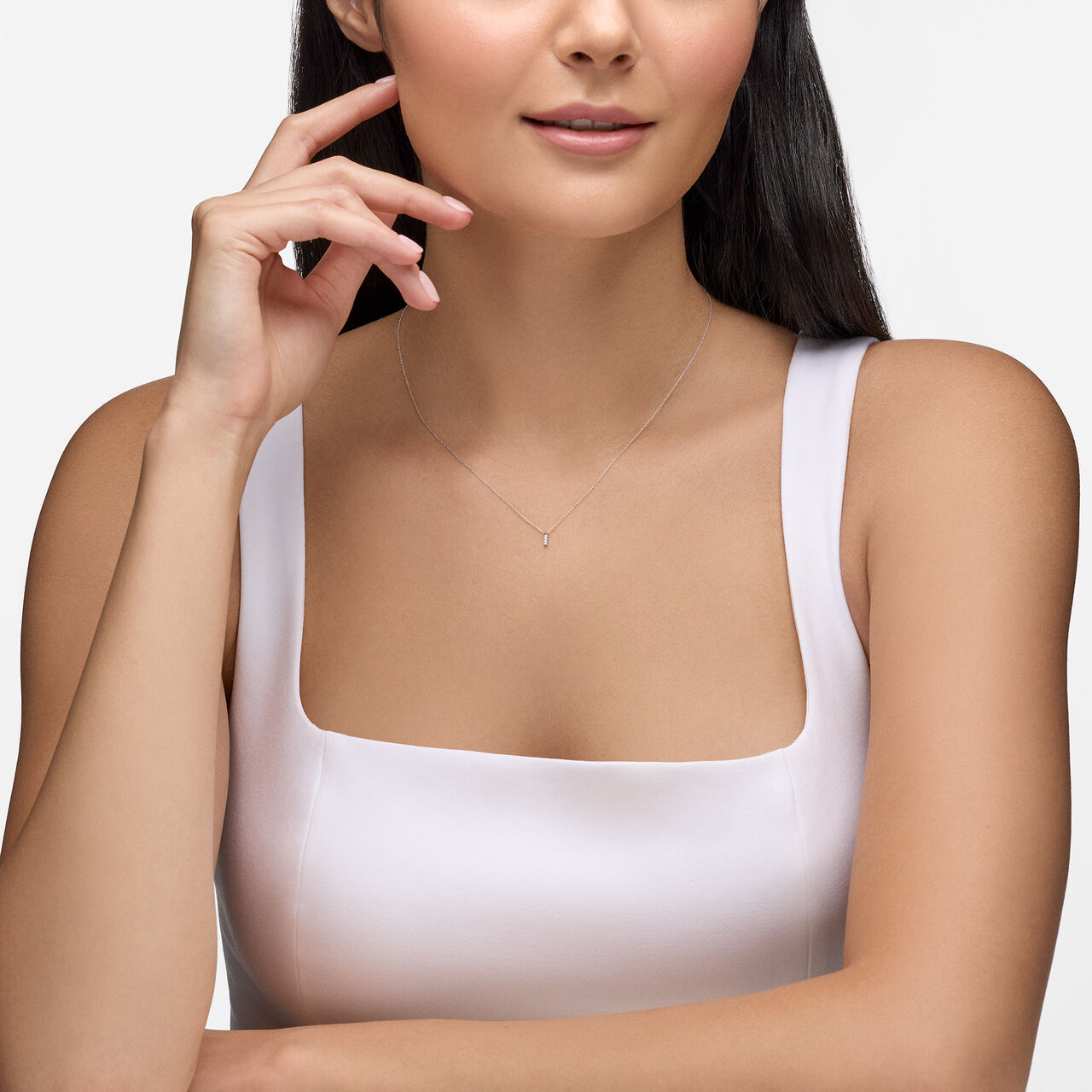 Birks Iconic Diamond Ros&eacute;e du Matin Bar Pendant Necklace image number 1