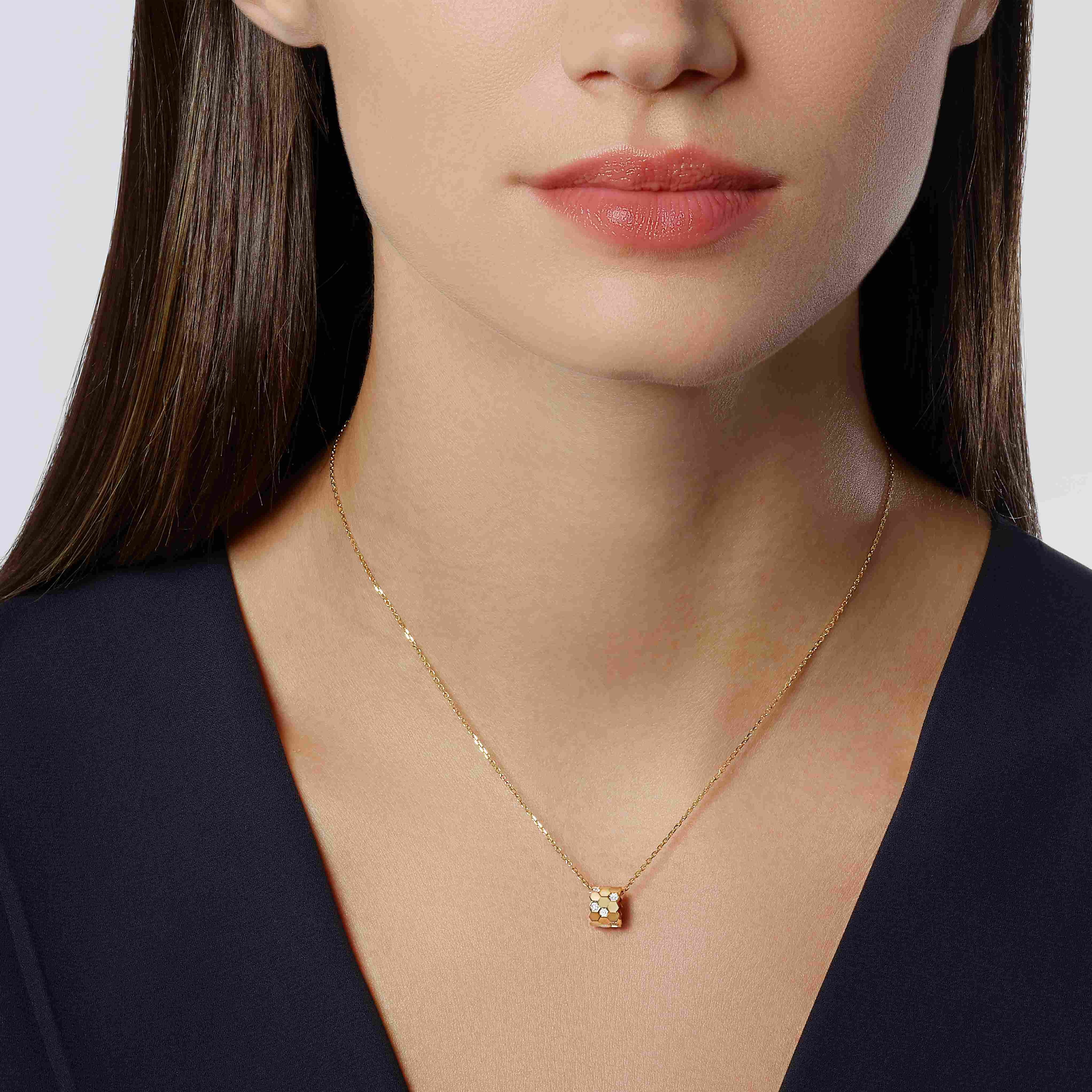 Bee de Chaumet Small Yellow Gold and Diamond Pendant