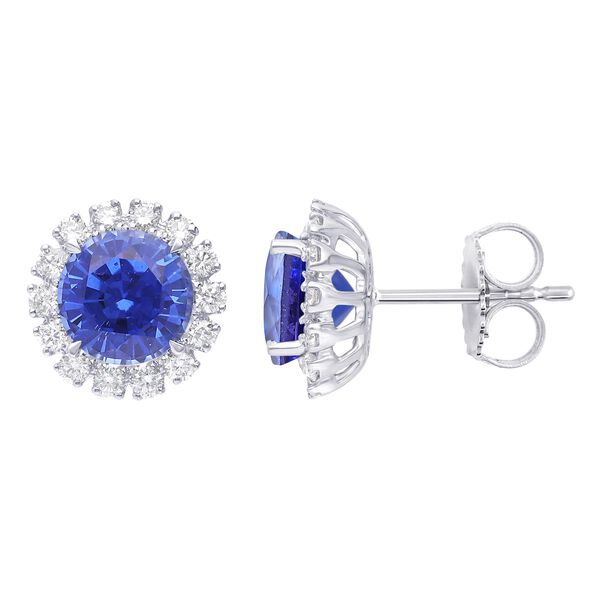 Boucles d'oreilles clous en or blanc avec saphirs rondes et halo de diamants