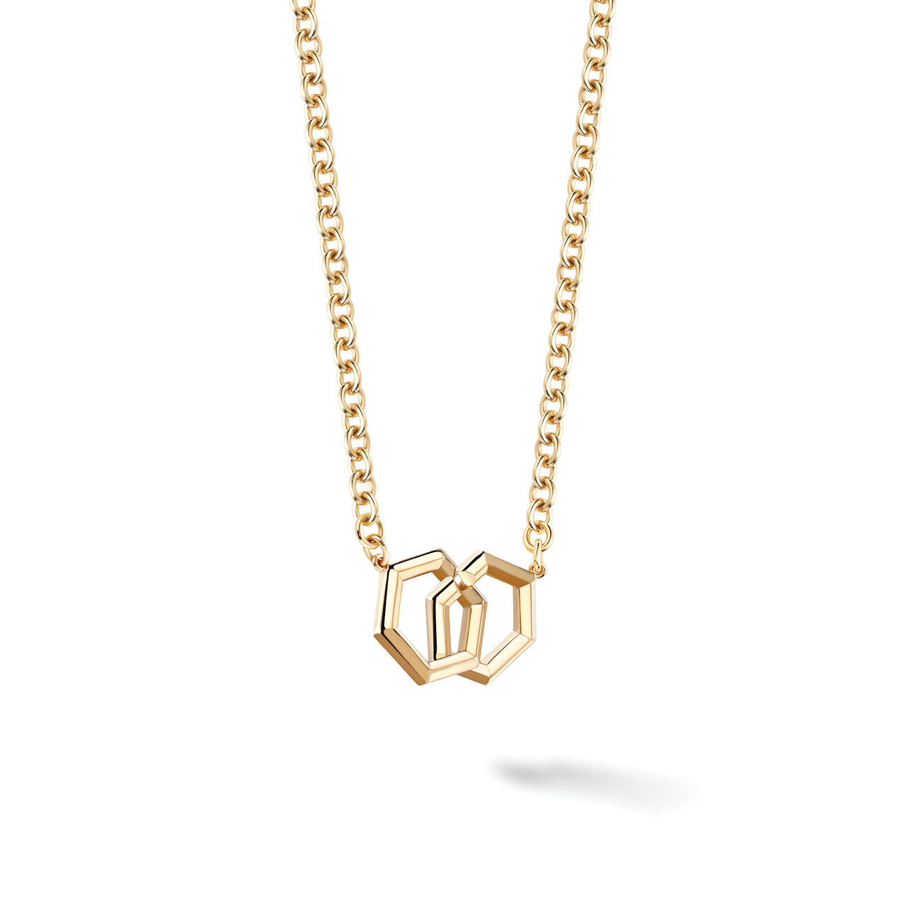 Bijoux Birks Bee Chic Bold Yellow Gold Hexagons Interlocking Pendant image number 2