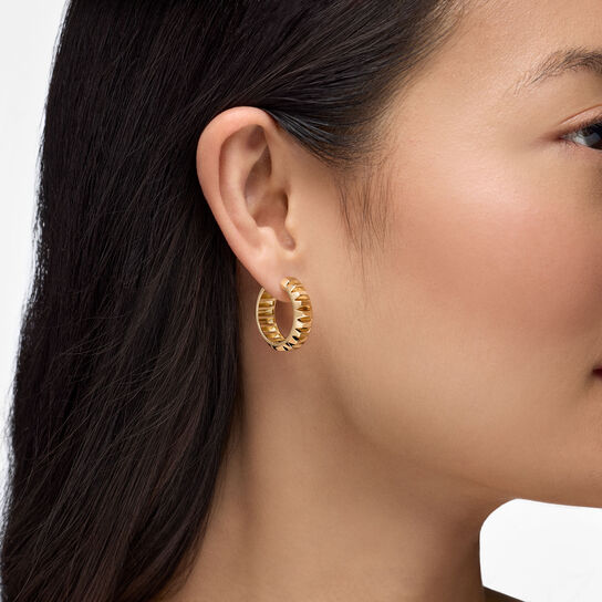 Birks Essentiels Boucles d'oreilles anneaux textur&eacute;es en or jaune image number 1