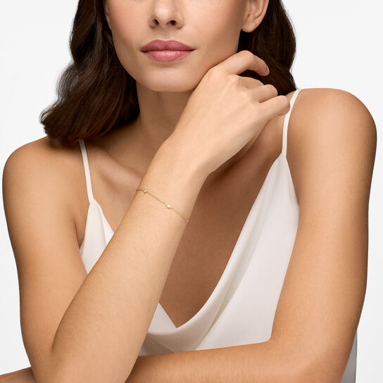 Birks Essentials Yellow Gold Diamond Bracelet image number 1