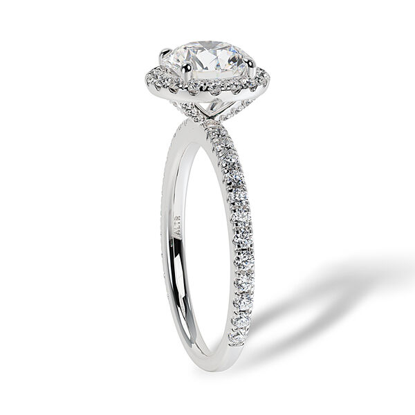 Bague de fiançailles à diamant solitaire rond avec simple halo