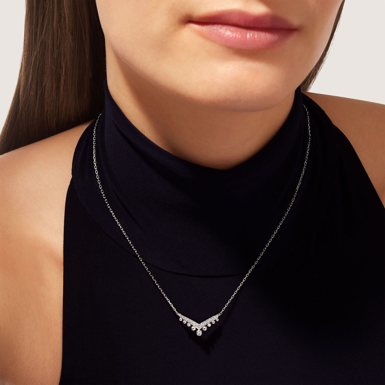 Chaumet Josephine Aigrette White Gold and Diamond Pendant 85959 image number 1