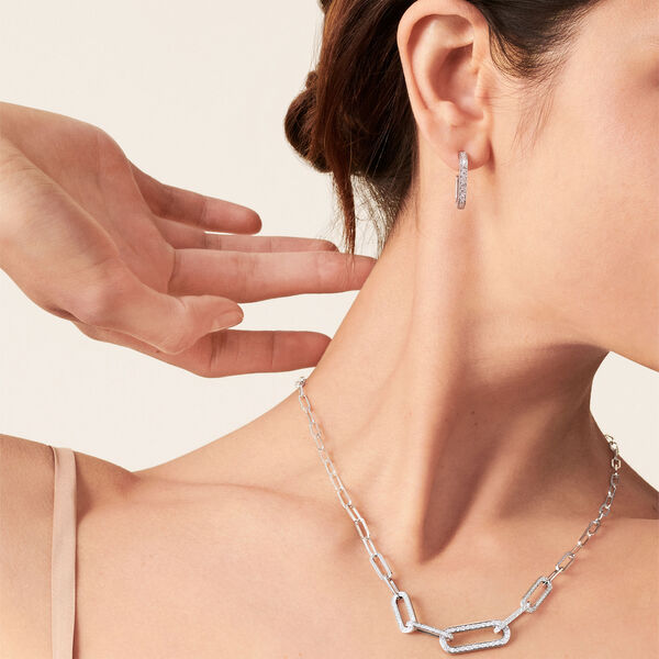 Maillon White Gold and Diamond Pavé Earrings