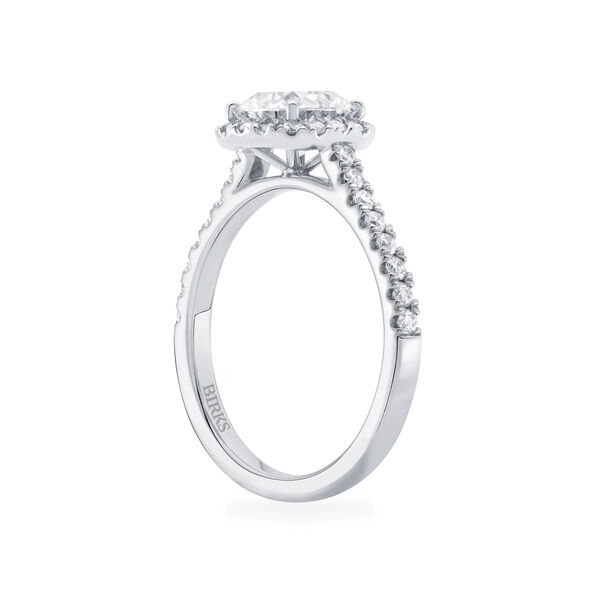 Bague de fiançailles avec diamant de coupe coussin à double halo et anneau pavé de diamants