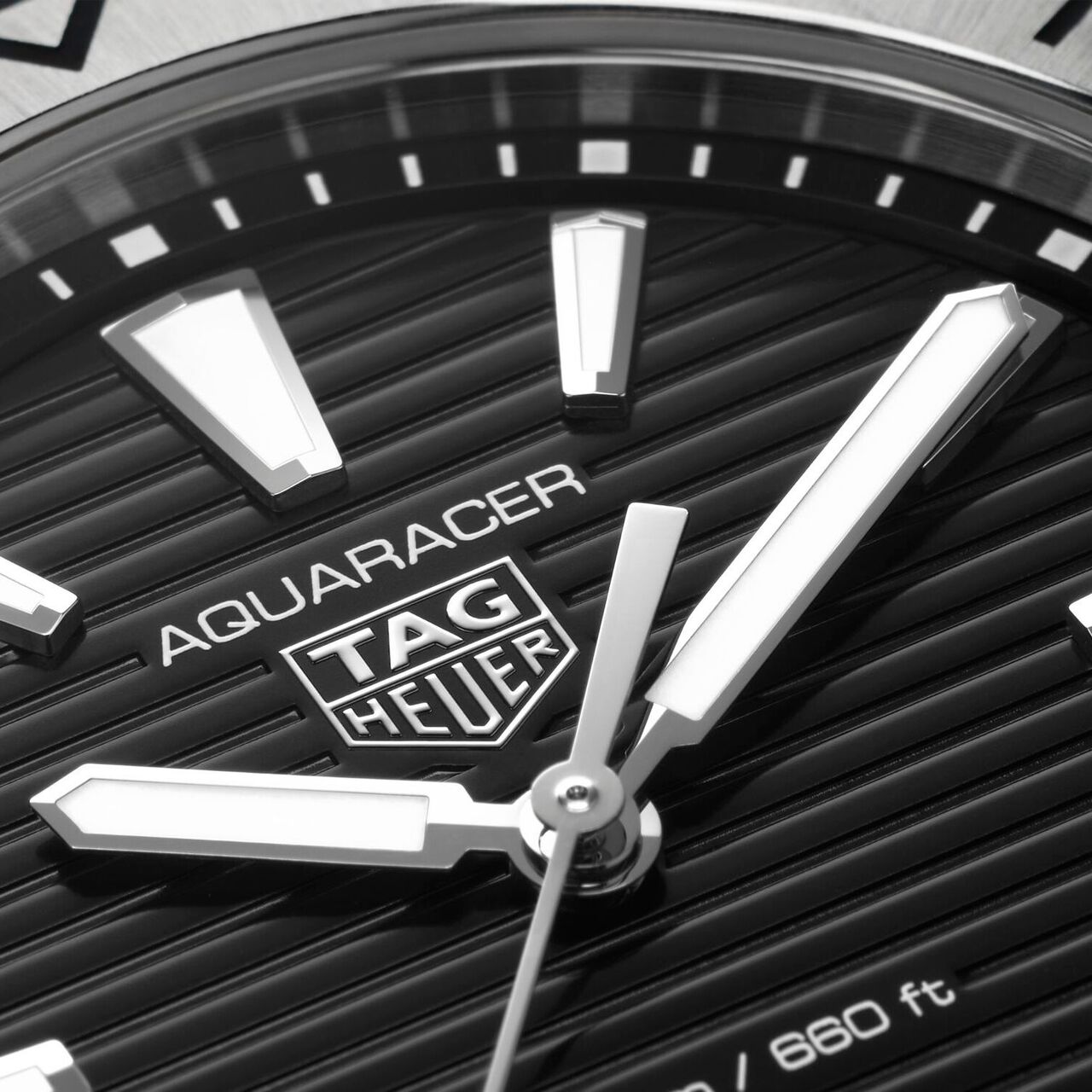 tag heuer aquaracer professional 200 quartz steel 40 mm wbp1110 ba0627 zoom image number 5
