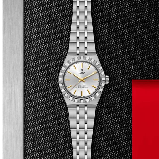 TUDOR Royal Automatic 30 mm Stainless Steel image number 1