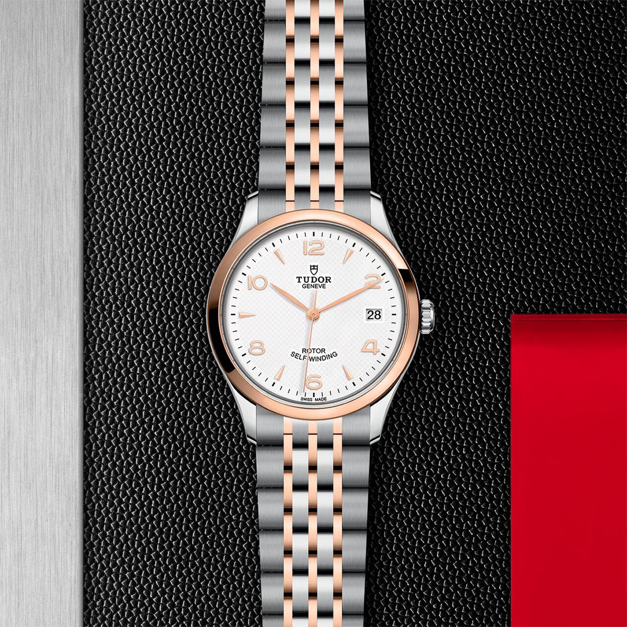  Rose Gold Bezel image number 2