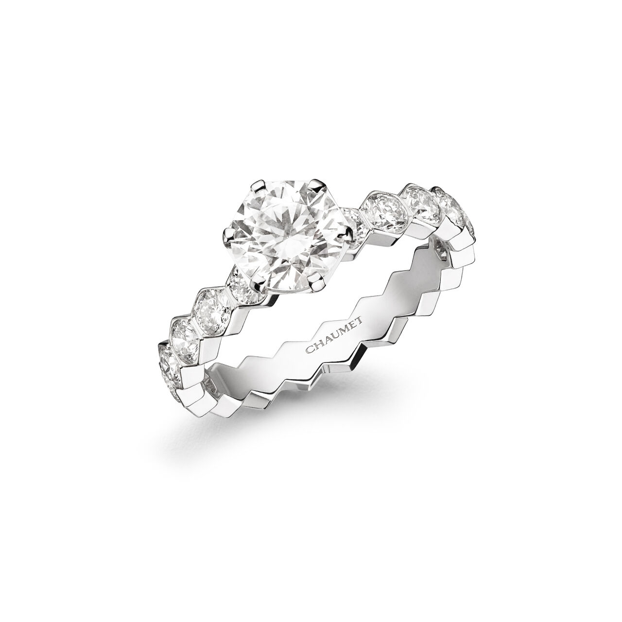 maison birks chaumet bee my love 3 5mm white gold diamond solitaire from 1 carat j84050 image number 0