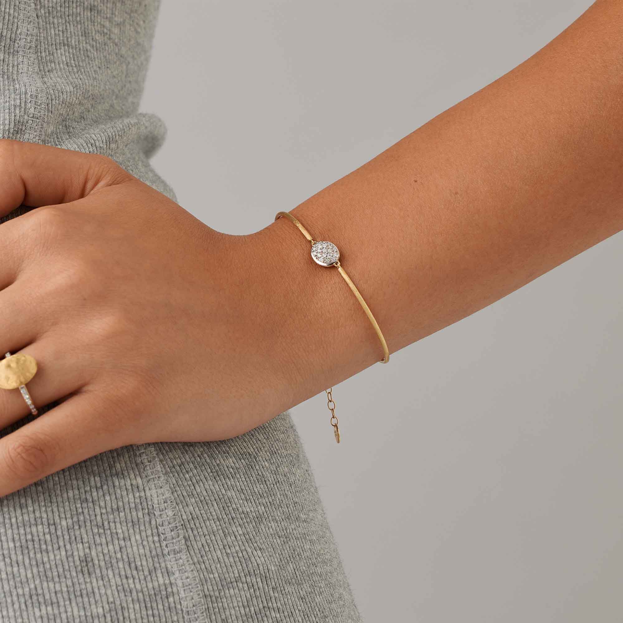 Siviglia Yellow Gold and Diamond Bangle