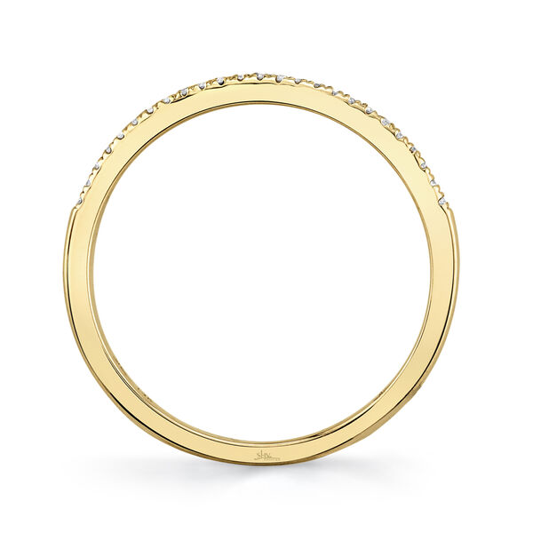 Bague en or jaune avec demi pav&eacute; de diamants