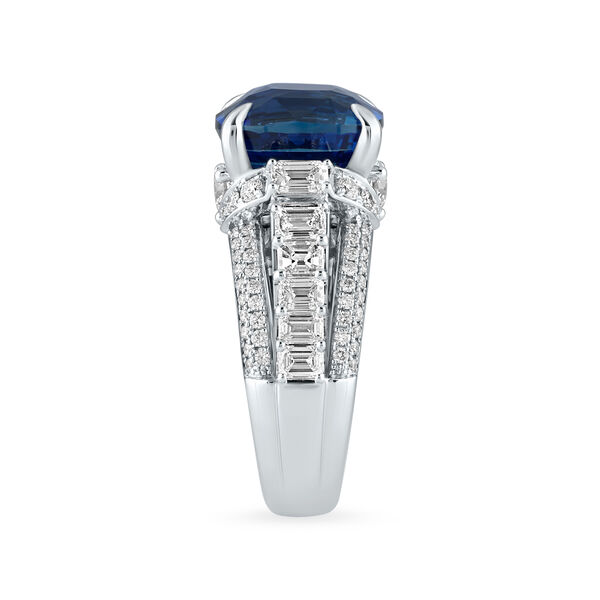 Sapphire Cushion-Cut Ring with Diamonds in White Gold