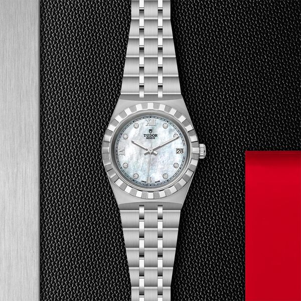 TUDOR Royal 34 mm automatique en acier inoxydable et diamants