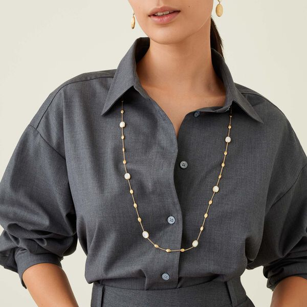 Siviglia Yellow Gold and Mother-of-Pearl Station Necklace