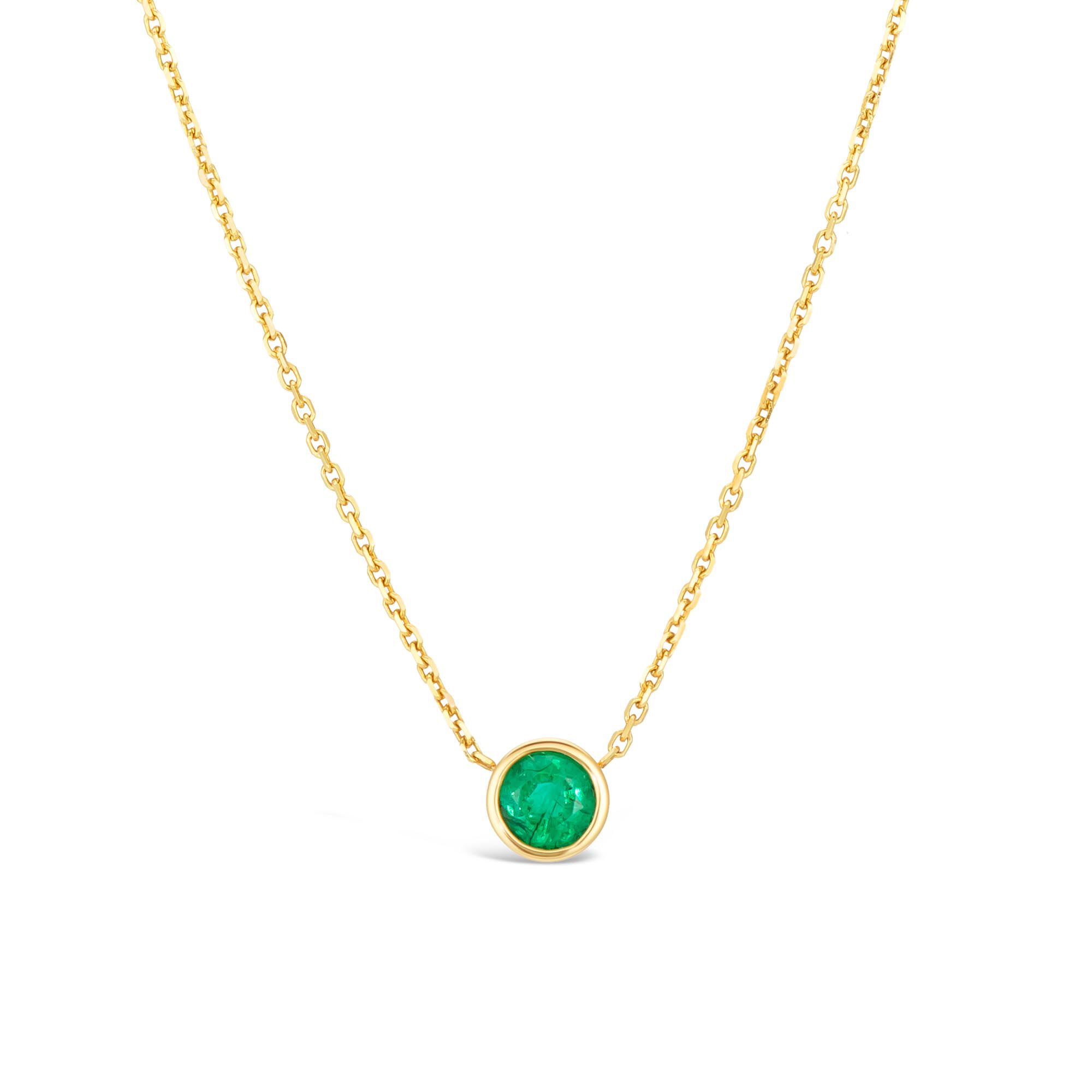 Yellow Gold and Emerald Pendant | Maison Birks Salon