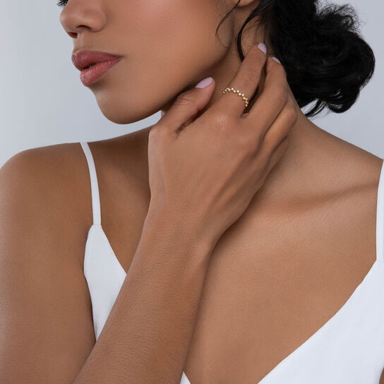 bijoux birks iconic stackable yellow gold and diamond splash ring on model image number 1