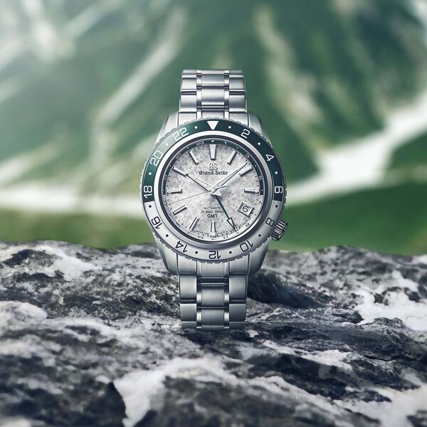Sport 44 mm hi-beat GMT en acier - édition limitée