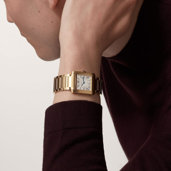 Tank Française Medium Quartz 32 x 27 mm Yellow Gold
