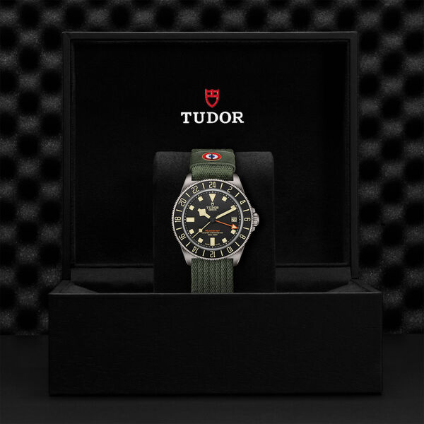 Pelagos FXD Automatic GMT 42 mm Titanium