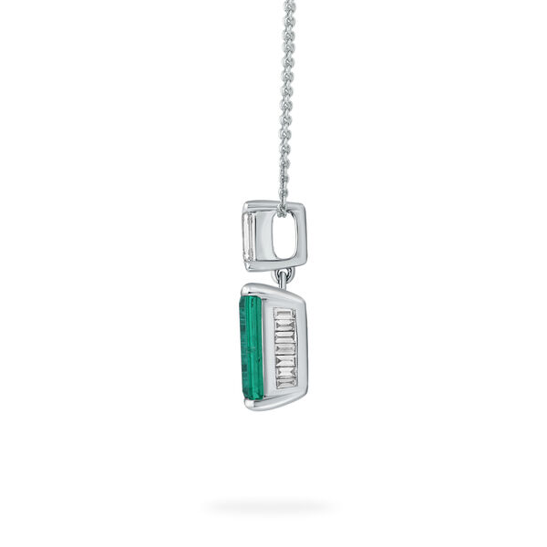 Pendentif octogonal en émeraude avec diamants en or blanc