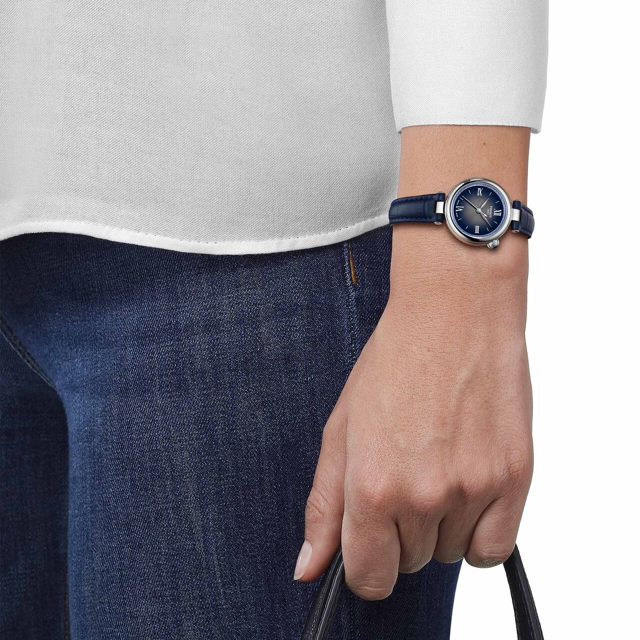 Tissot Desir 28 mm quartz en acier inoxydable image number 1