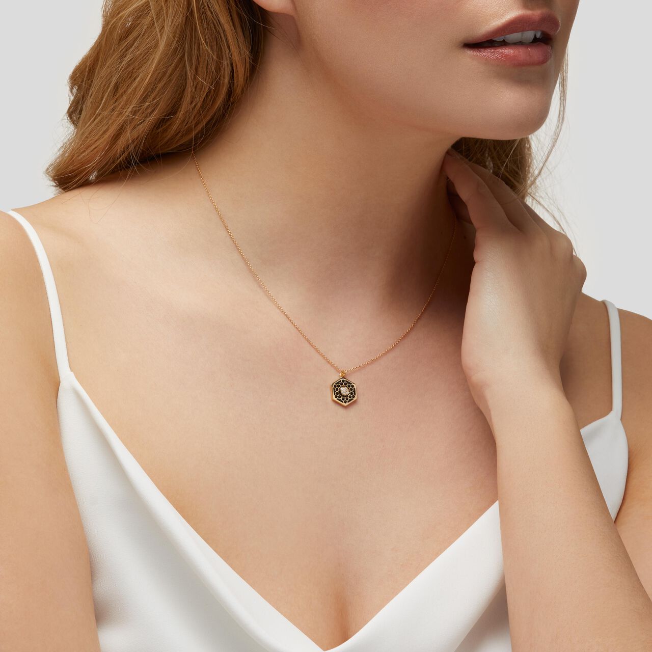 Birks Bee Chic Black Enamel and Diamond Hexagon Medallion in Yellow Gold Model image number 1