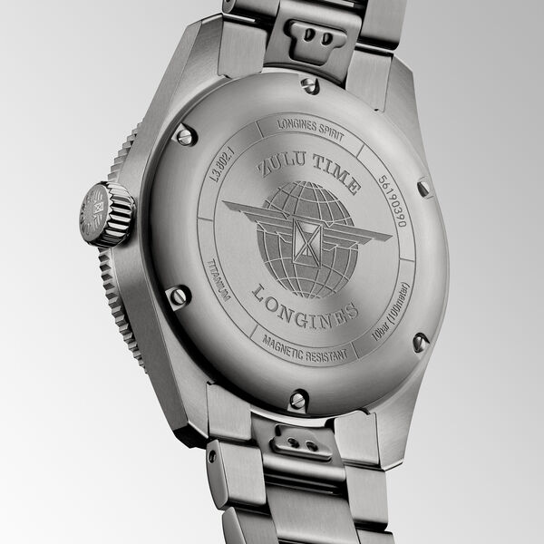 Spirit Zulu Time Automatic GMT 39 mm Titanium