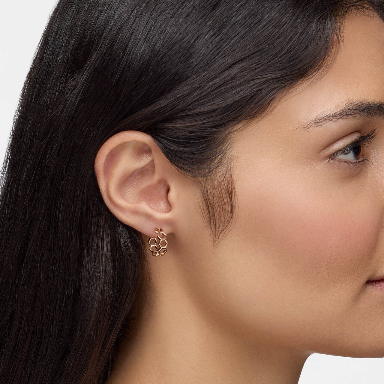 Birks Iconic Rose Gold Bee Chic 15 mm Hoop Earrings image number 1