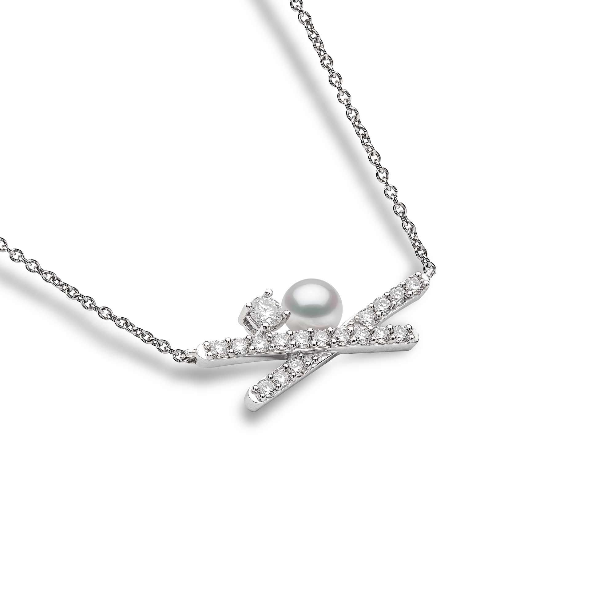 Flat best sale diamond necklace
