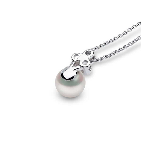 Trend White Gold Pearl and Diamond Necklace