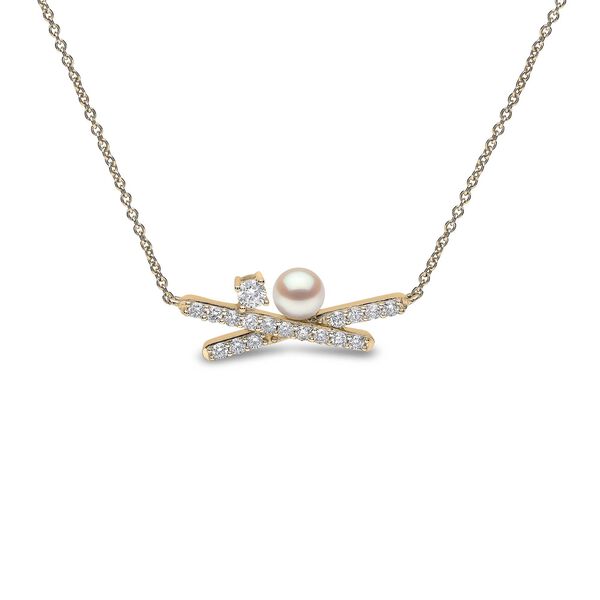 Sleek Yellow Gold Pearl and Diamond Necklace