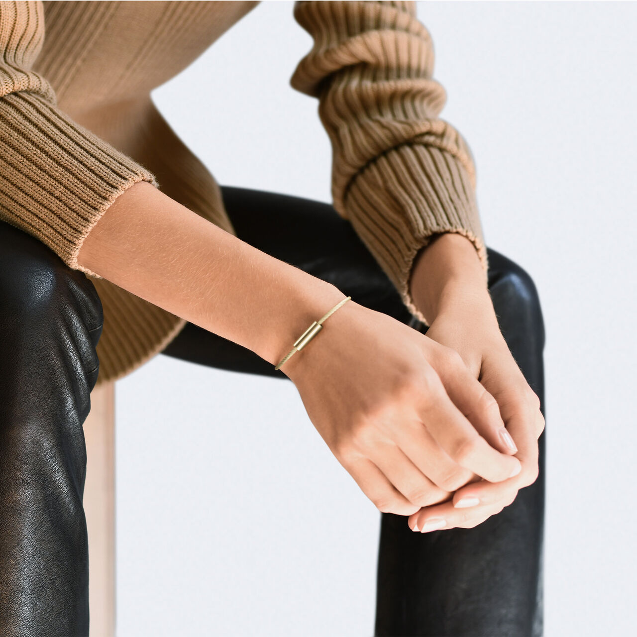 11g Brushed Yellow Gold Cable Bracelet image number 1