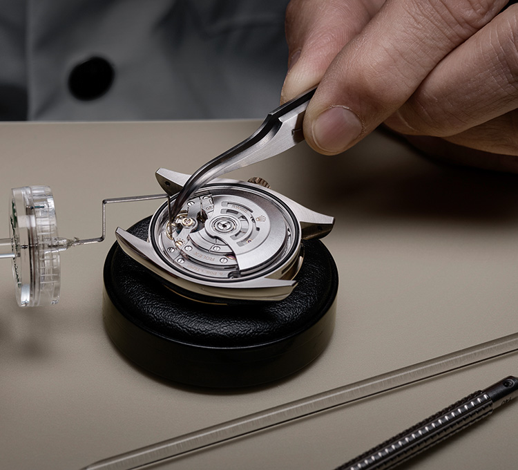 Rolex servicing near sale me