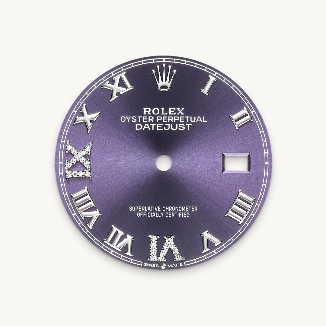 Aubergine Dial